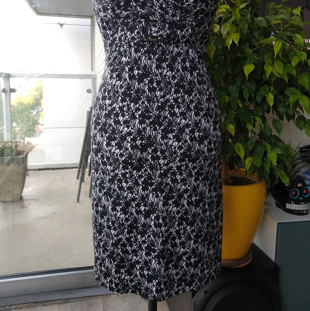 Knit print fitted belted midi dress office, evening, stretch - Picture 2 of 4